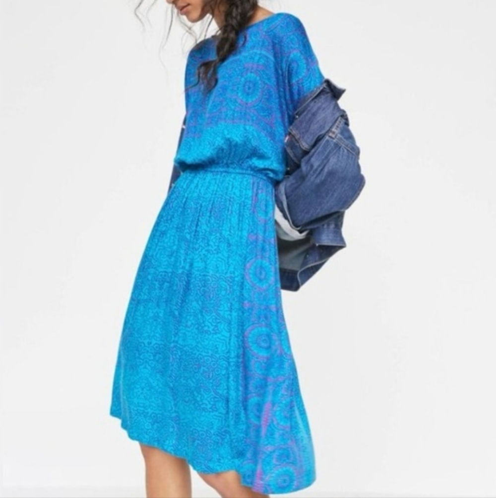 Tiny Annmarie Midi Dress Scoop Neck Batwing Sleeves Drapey Lightweight Small NWT - Picture 1 of 14